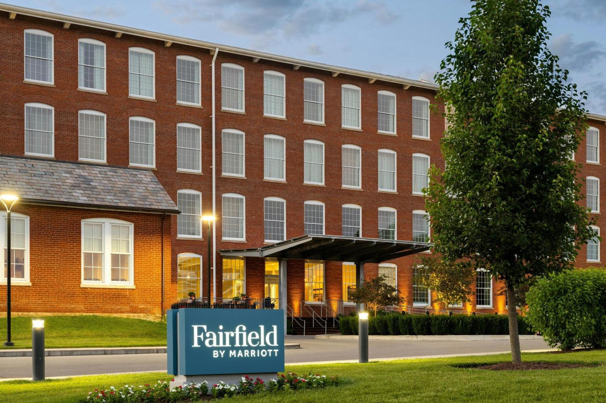 Fairfield Inn & Suites Madison Historic Eagle Cotton Mill Exterior foto